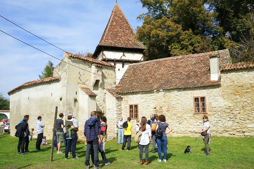 Mii de vizitatori prezenţi la Noaptea Muzeelor la Sate, organizată în peste 200 de localităţi din România